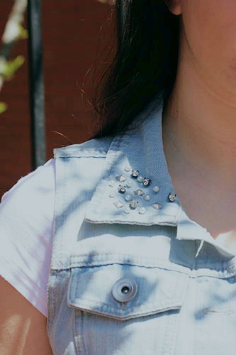 Studded collar