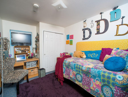 Dorm Room Decorating Inspired By Blair Waldorf College Fashion