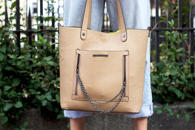 Tan tote bag with pocket and chain strap