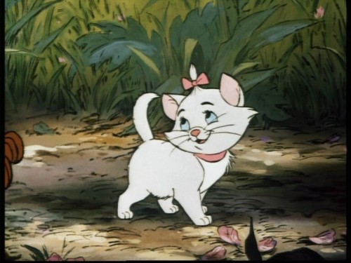Fashion inspiration: Marie from Disney's The Aristocats