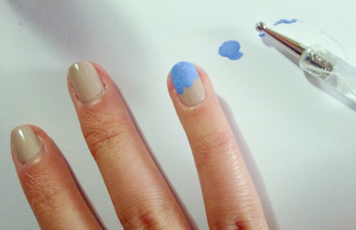 Wave inspired nails method2 step 3