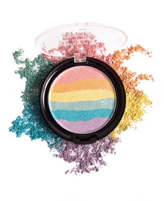 Summer 2017 makeup trends: Rainbow highlighter. Best drugstore rainbow highlighter: Wet n Wild Rainbow Highlighter