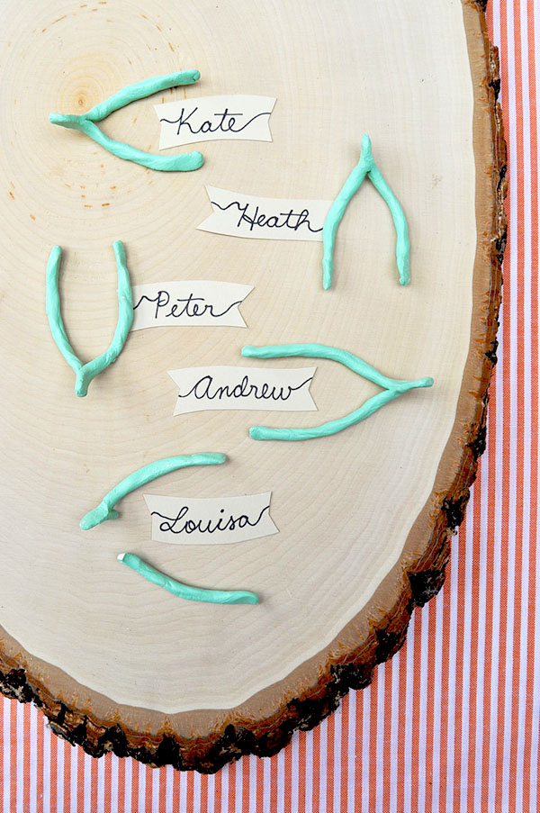 Wish Bone Place Settings - friendsgiving decor ideas