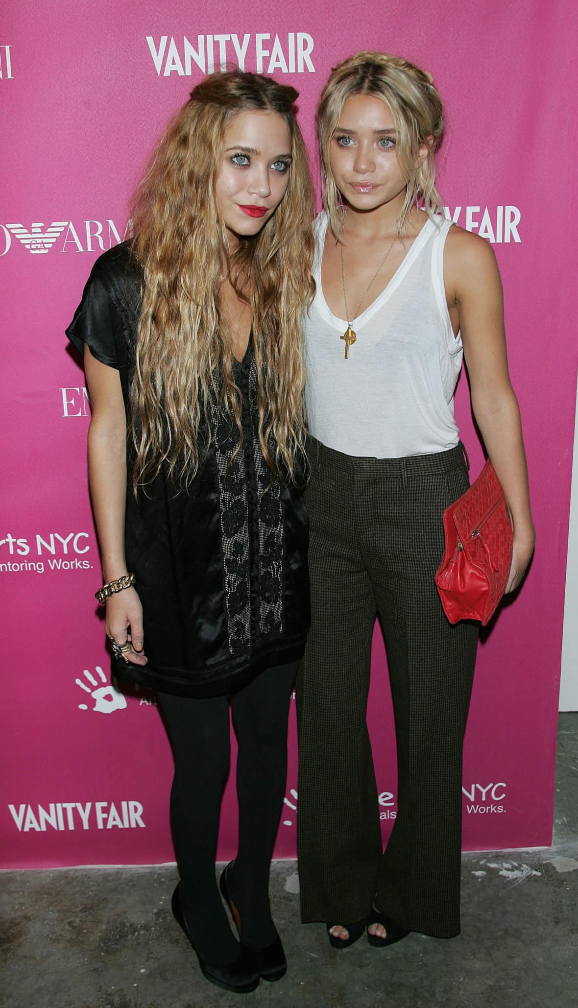 mary kate and ashley olsen at a benefit 
