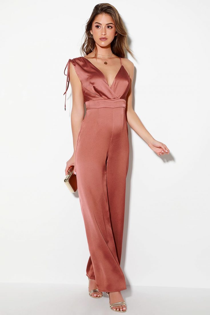 3 Simple & Easy Graduation Party Outfits College Fashion