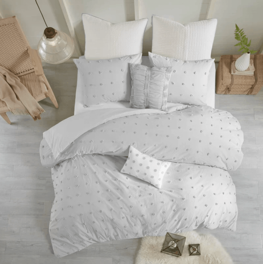 Where To Buy Dorm Bedding Where Thrifty Girls Buy Their Bedding