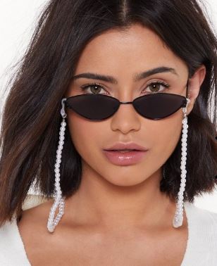 Mysterious Pearl Sunglasses Chain from Nasty Gal