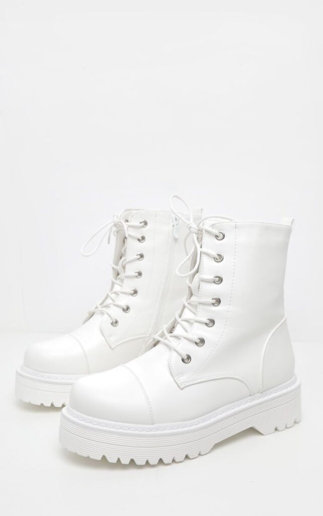 Fall shoe trends - White hiker boots, combat boots from Pretty Little Thing