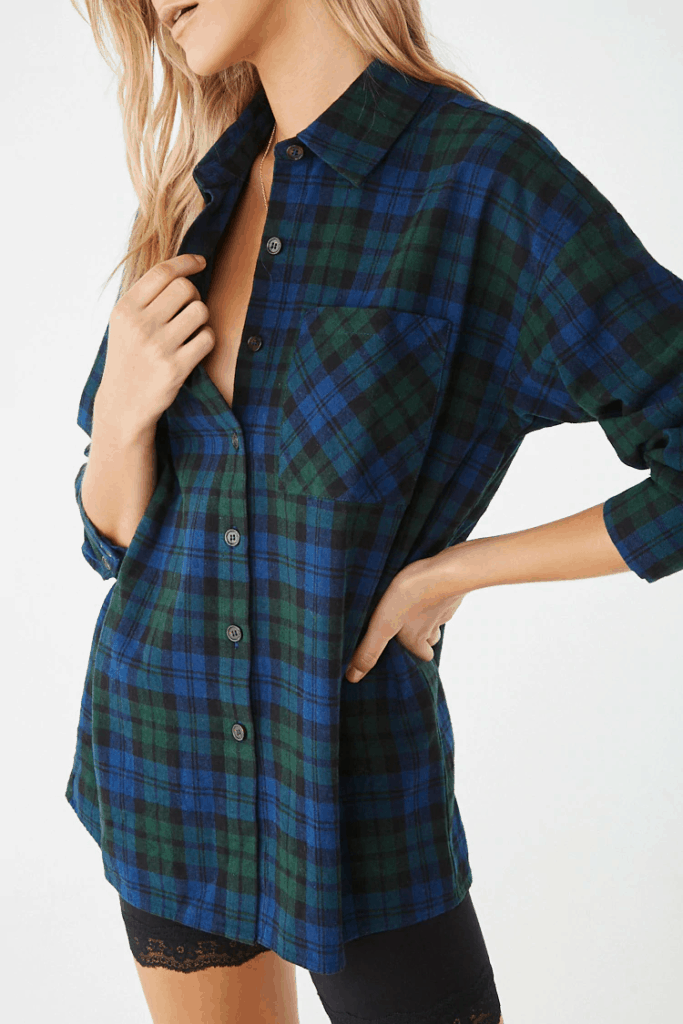 Fall tops 2019 guide - Cozy navy and green flannel shirt for fall