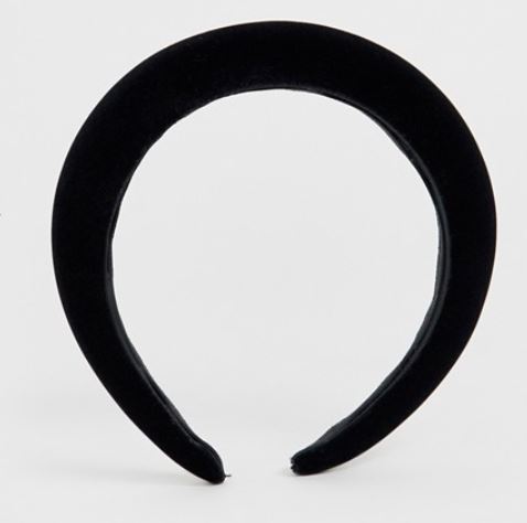 Headwear trends to know: Black padded headband