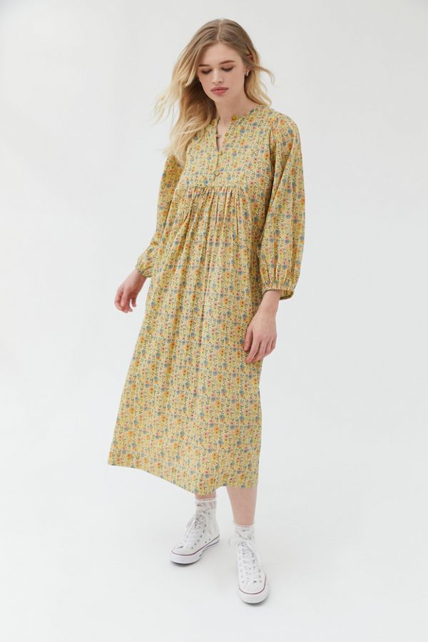 How to Wear Boho Prairie Dresses When It's Cold Out | Image