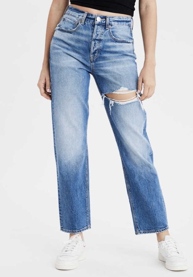 Product photo of light wash jeans from American Eagle