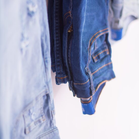 How to Wear Low-Rise Jeans the 2020 Way | Image