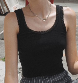 Spring summer fashion 2020: Product photo of a Brandy Melville tank