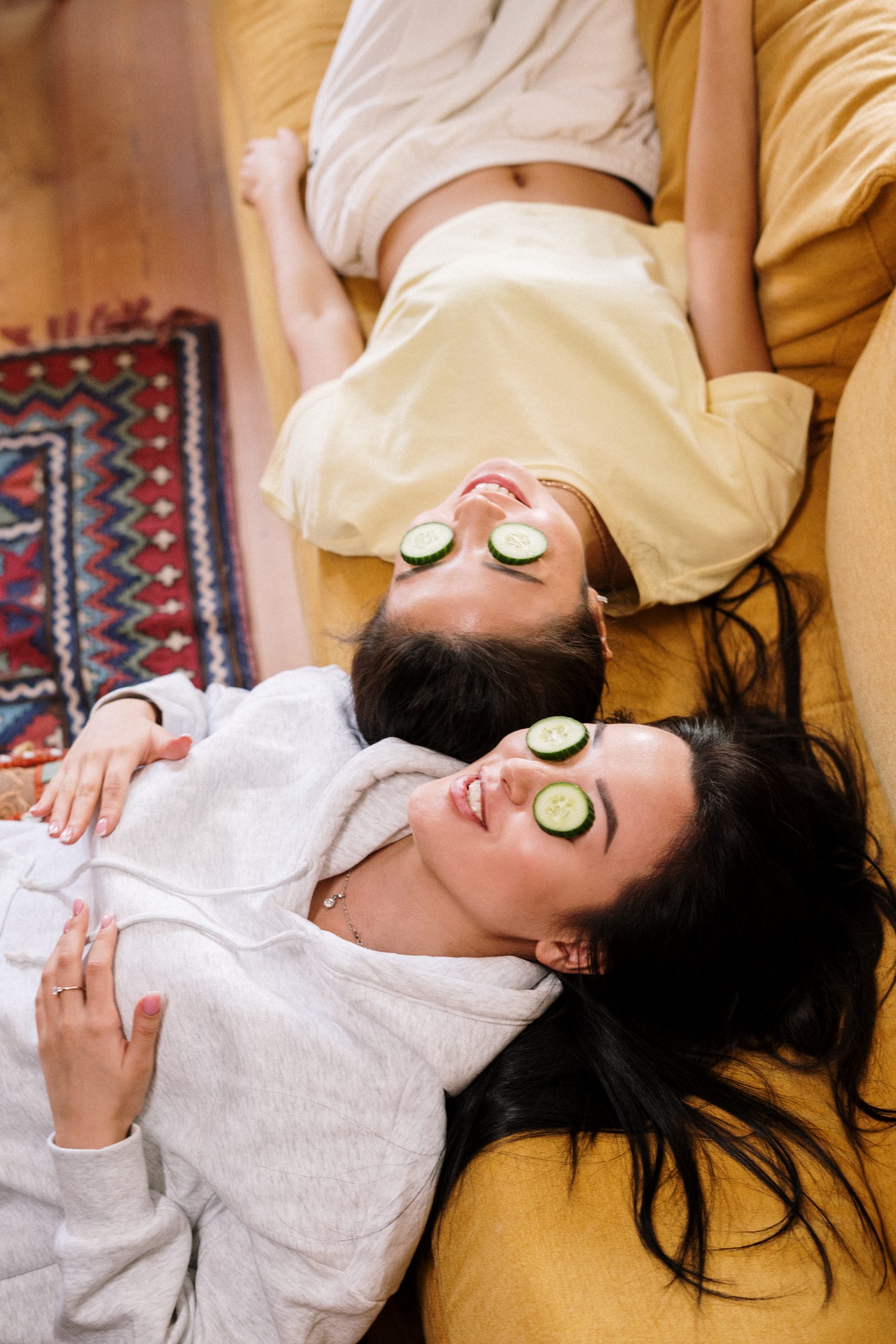 at home date ideascouple relaxing with cucumbers on eyessource: cottonbro from Pexels