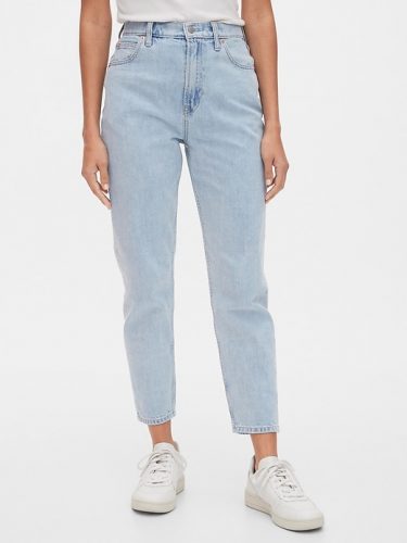 Gap pale blue mom jeans  - Earth tone fashion guide