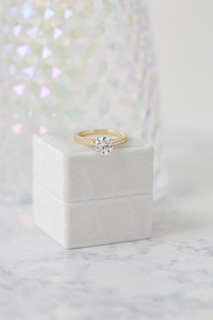 How to buy high quality jewelry -- photo of a yellow gold and lab grown diamond ring