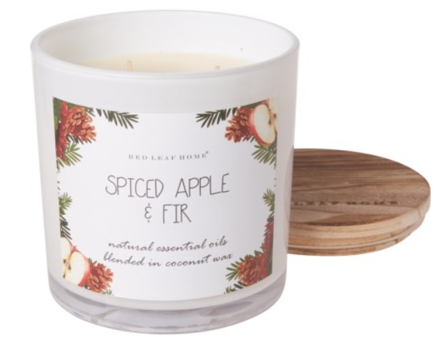 Cozy decor item: Spiced apple and fir candle