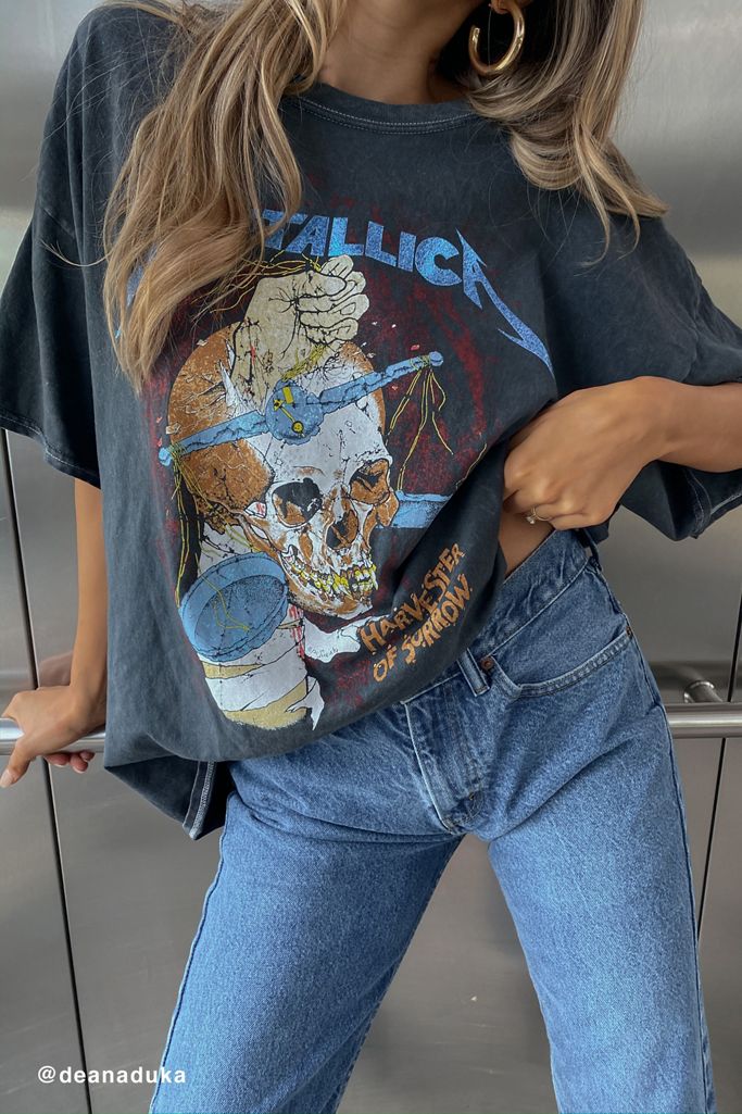 Edgy style must-haves: Band tee with Metallica graphic