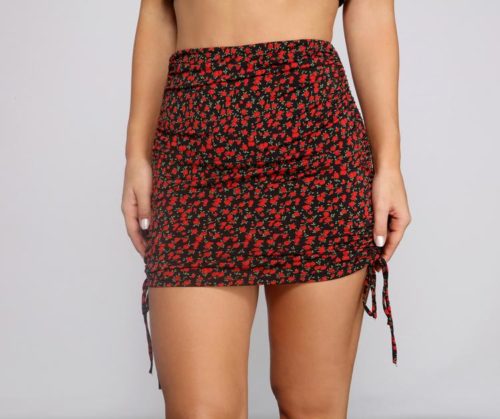 Windsor Store rose print mini skirt