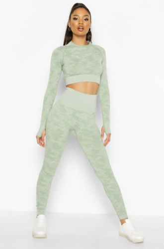 Boohoo light green workout set with long sleeves and high waist