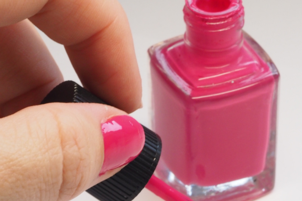 How to Get Lip Gloss Nails