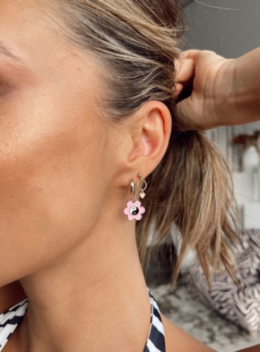 Dangling earrings from princess polly