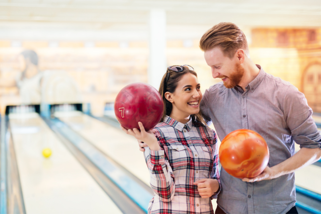 Couple on a bowling date
