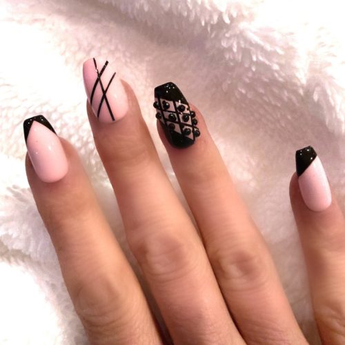 10 Best Pink & Black Nail Art Designs for 2024 - MyGlamm