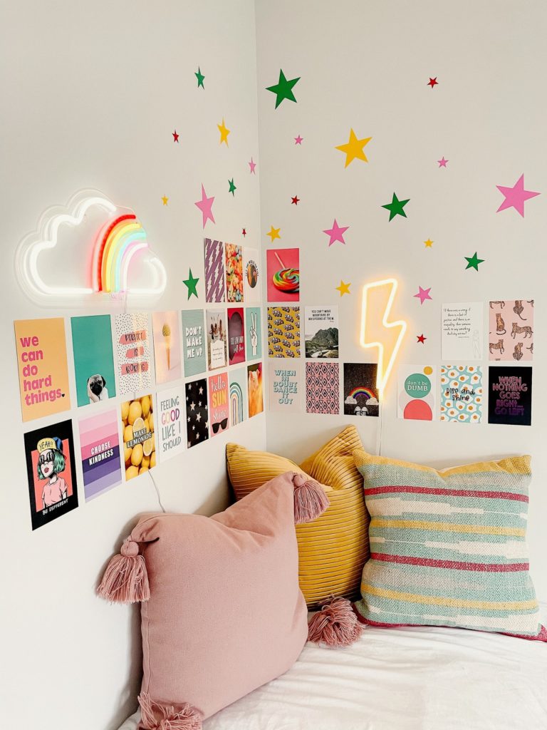 y2k room ideas aesthetic room decor  80s room, Room inspiration bedroom,  Aesthetic bedroom