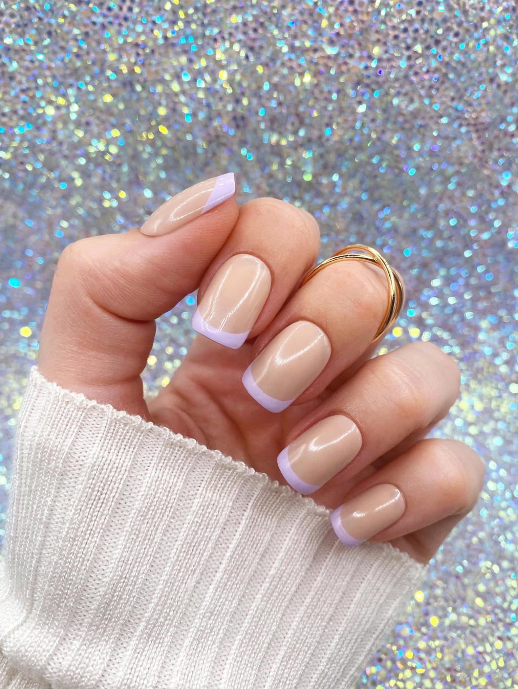 The 'American Manicure' Is The Subtler Version Of French Tips For A  Minimalist Nail Look