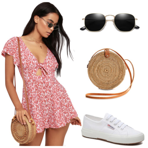 Las Vegas Sightseeing Outfit: printed romper, metal sunglasses, rattan crossbody bag and white low-top canvas sneakers