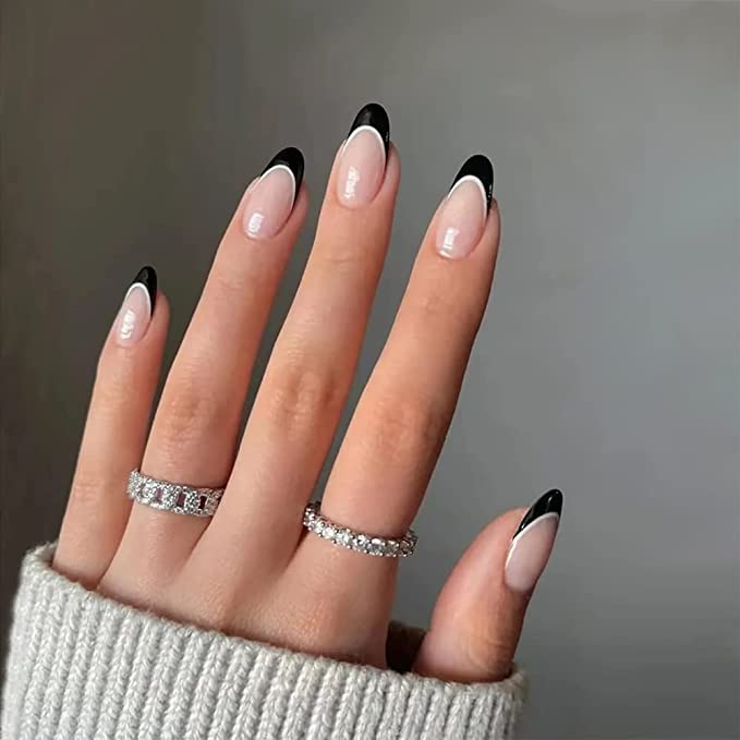 57 Pretty Nail Ideas The Nail Art Everyone's Loving – Black & White +  Glitter