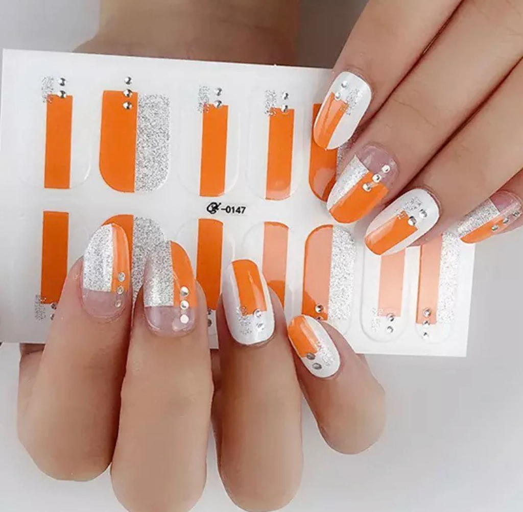15 Refreshing Orange Nail Designs To Try