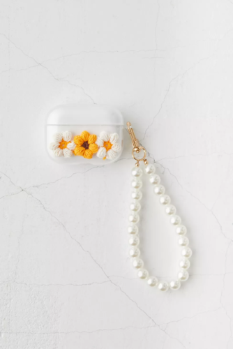 Cute airpods case with pearl strap