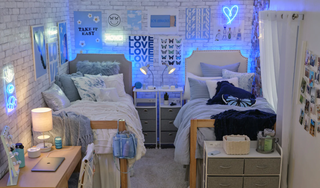 Blue angel room from Dormify