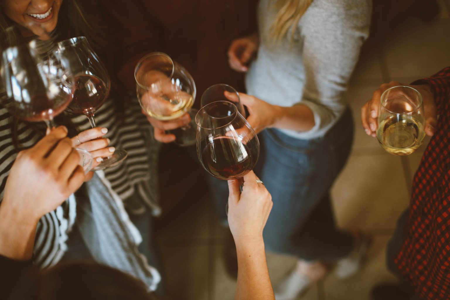 Wine tasting photo from unsplash