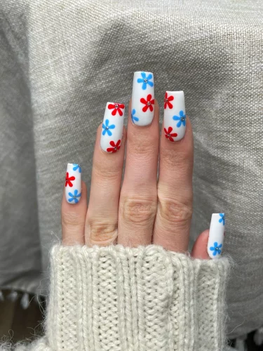 Floral nails from Etsy
