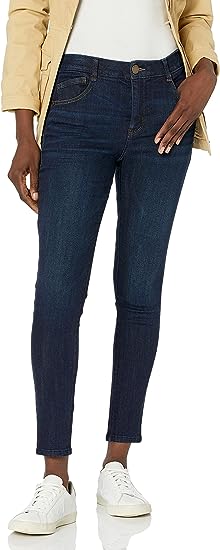 Ankle-Cropped Jeans