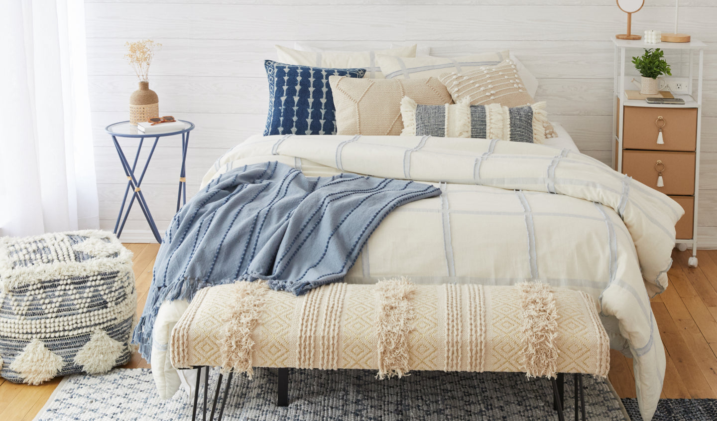 Creative Bedroom Ideas for Your College Apartment - College Fashion