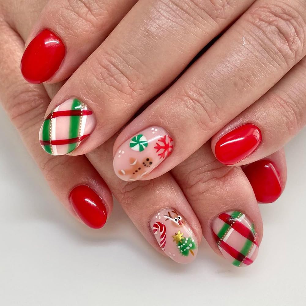 Festive Christmas Nail Designs: 45+ Red and Green Nail Ideas