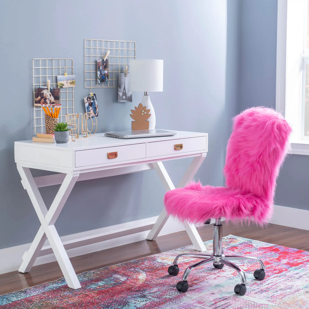 Desk from Dormify