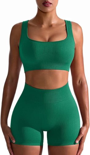 Seamless workout set from Amazon