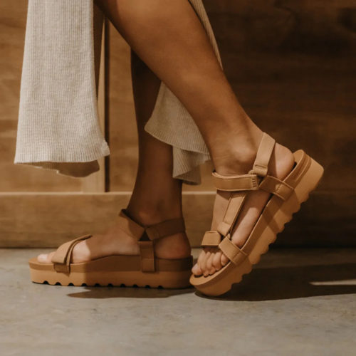 Reef Mid Platform Sandals