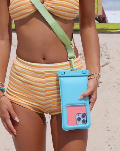 casely waterproof phone pouch