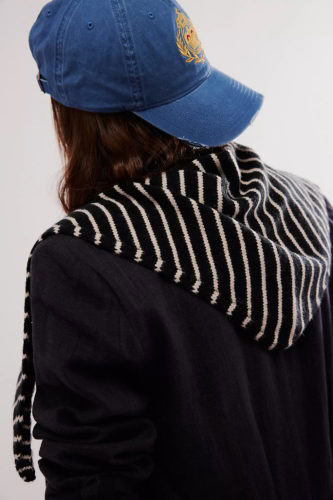fp stripe triangle scarf