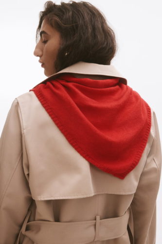 hm red triangle scarf